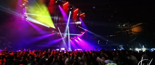 Метрополис взривиха Зимния дворец и без Карл Кокс