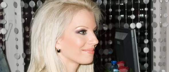 Емилия и Галена първите клиентки на Весела Тотева