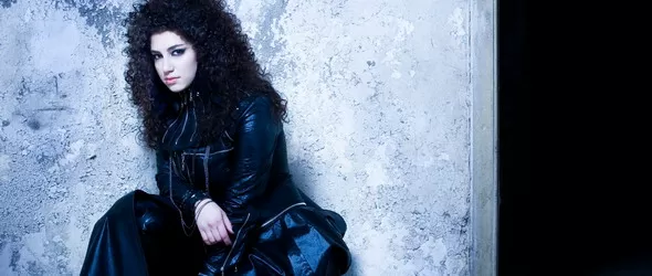 Нова Нора: с яка банда и горещо видео