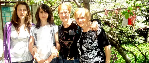 Мая Нешкова с магаре за ЧРД