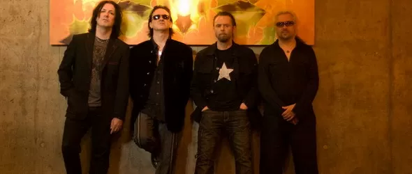 Уейн Хъси (Дъ Мишън) с акустичен концерт в България