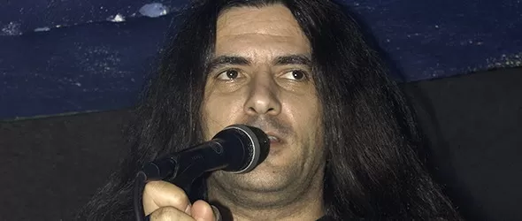 Първият вокалист на Епизод представя нов диск