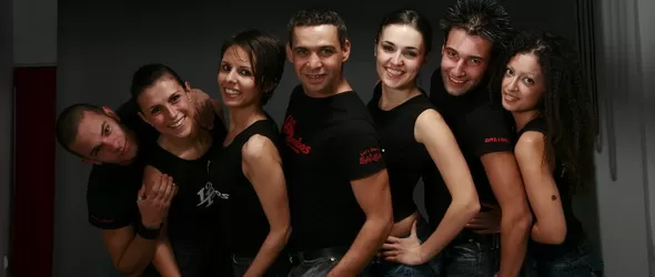 Памбос и учениците му с танцово шоу в Деня на детето