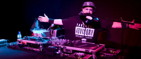 DJ Марти Джи удължава турнето