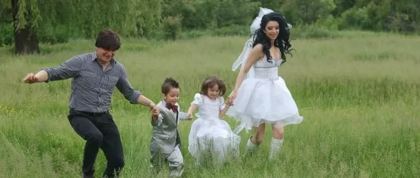 Антонина се омъжва за композитора Ангел Гьошев