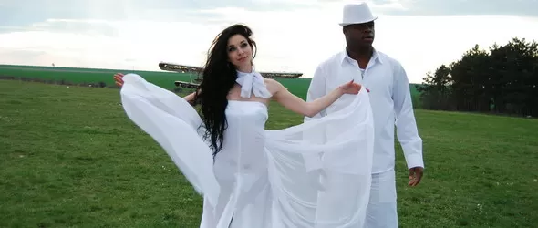 Теди и Тени представиха Eyah