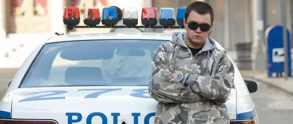 Били Хлапето се вихри в нов клип