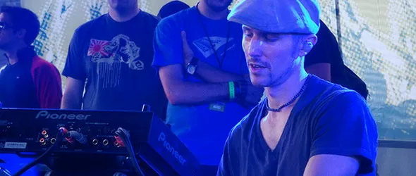 AEЦ Джошуинг (Josh Wink) гръмна финален фойерверк на Insomnia