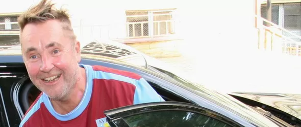 Найджъл Кенеди в плен на родопската песен