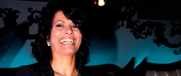 Камелия Воче си сменя ченето