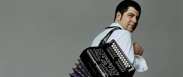 Кралят на акордеона Кепа Хункера пристига за концерт в България