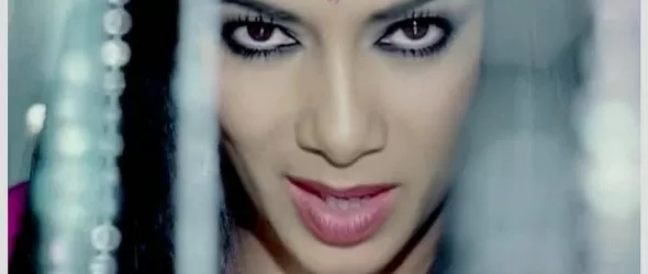 Никол Шерцингър се развява на знаме