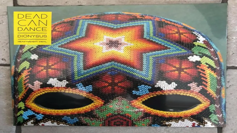 С Dead Can Dance на по чаша вино у бог Дионис