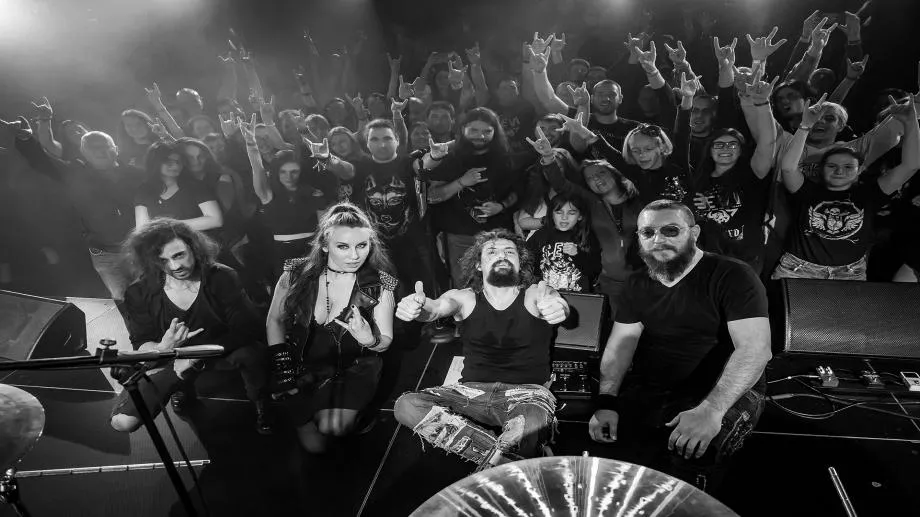 Sevi взриви сцената със зашеметяващо видео и голям концерт. Виж кой спечели конкурса на Светлана Близнакова и ко.