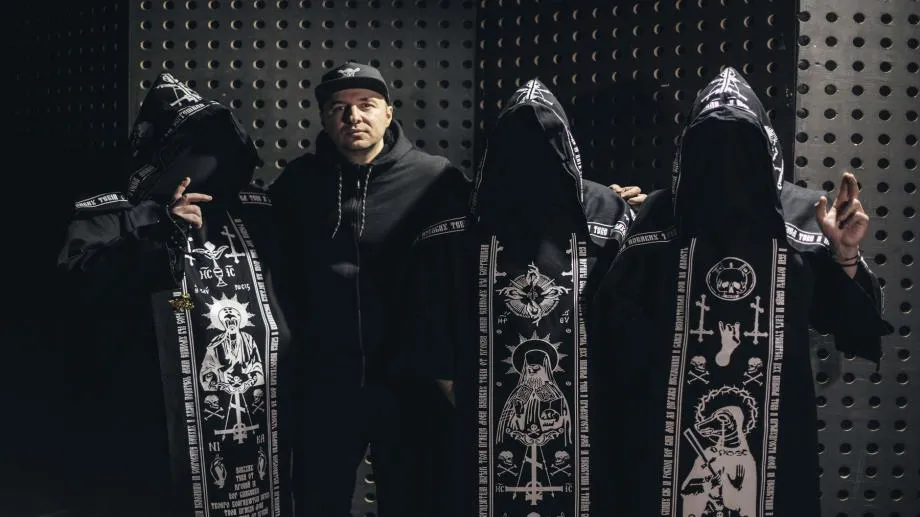 Специални интервюта с Megadeth и Batushka по "Фрактура". Плюс новите клипове на Korn, Marillion, The Halo Effect и Ville Valo