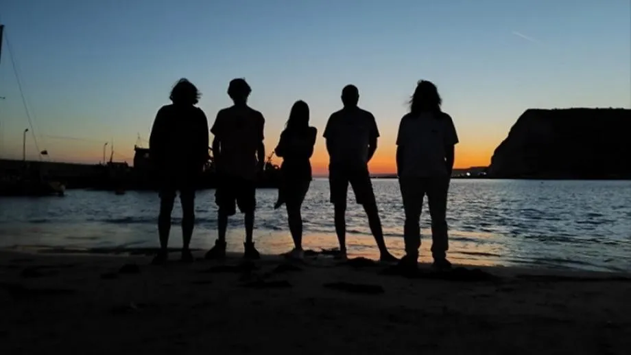 Старо злато с нов блясък: "Бавно". Ветераните Субдибула, Михал Лапай, Идоли и патронни песни в часа на Плешивото куче тази събота