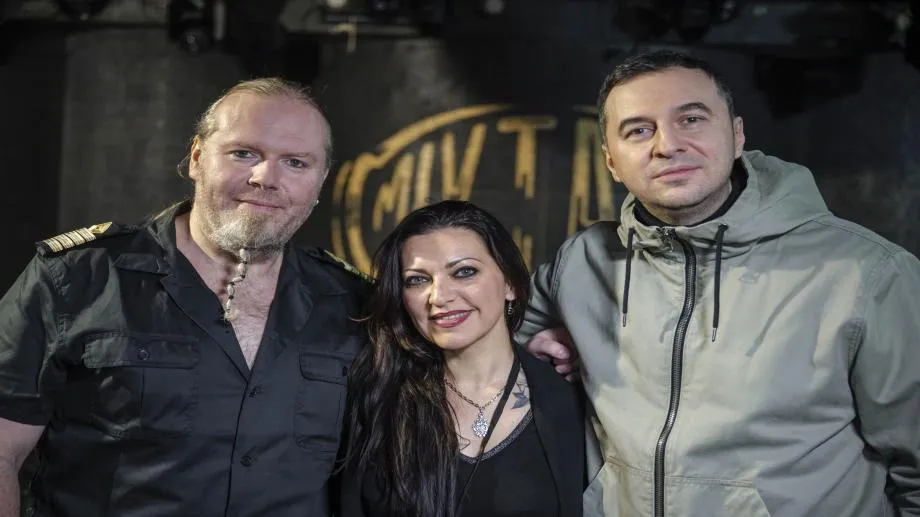 Sirenia и The Exploited отблизо по "Фрактура"