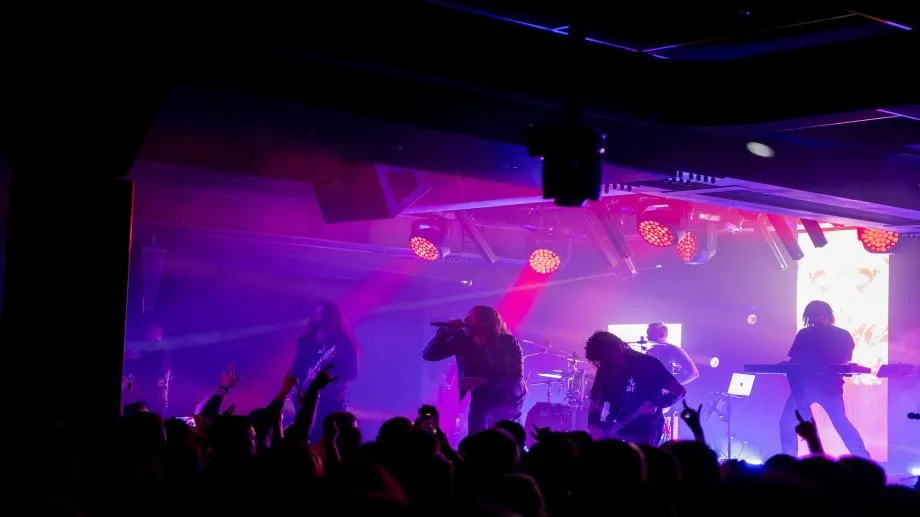 Dark Tranquillity, Moonspell и Hiraes на живо в София: импресии в сигнално сиво