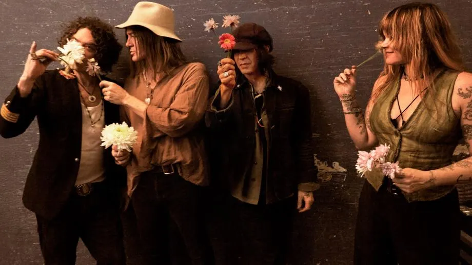 The Dandy Warhols за първи път в България. "Rockmaker" - декадентски ню уейв и класен сайкъделик с рок иконите