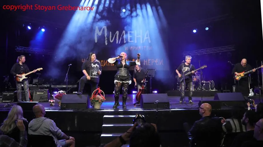 Стени не се разбиват с глави… Но Милена Славова го прави вече 40 години