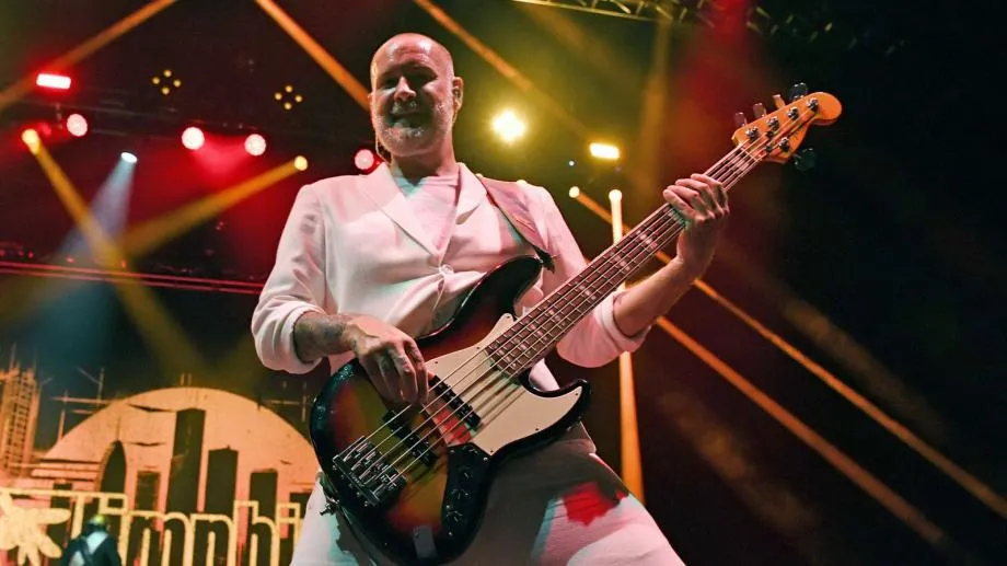 Отиде си Сам Ривърс, басистът, съосновател и "пулс" на Limp Bizkit