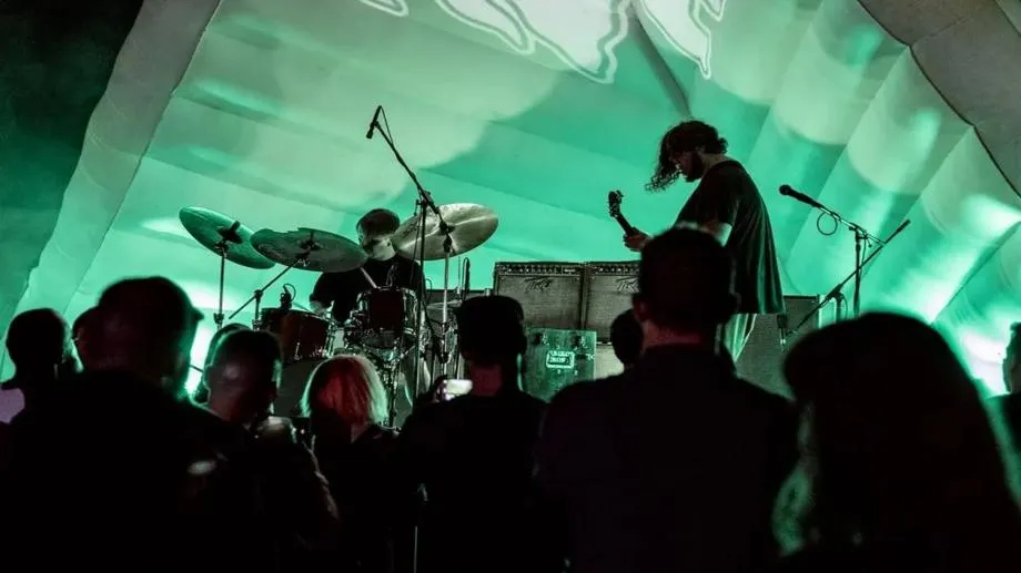 "Аларма Пънк Джаз 2026" започва с нойз-рок дуото NYOS