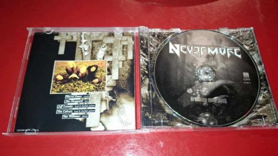 Неоново черните сънища на американските хеви метъли Nevermore