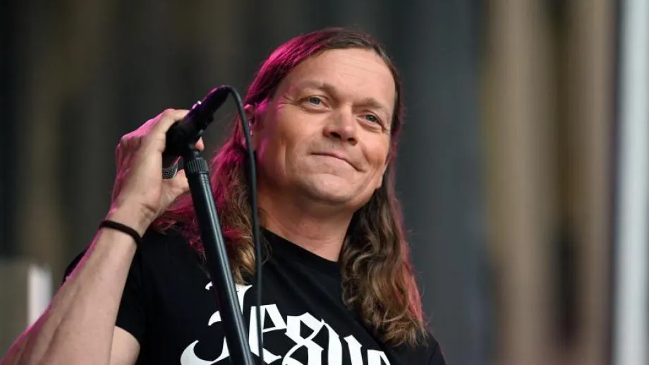 Фронтменът на 3 Doors Down Брад Арнолд изгуби битката с рака на 47-годишна възраст