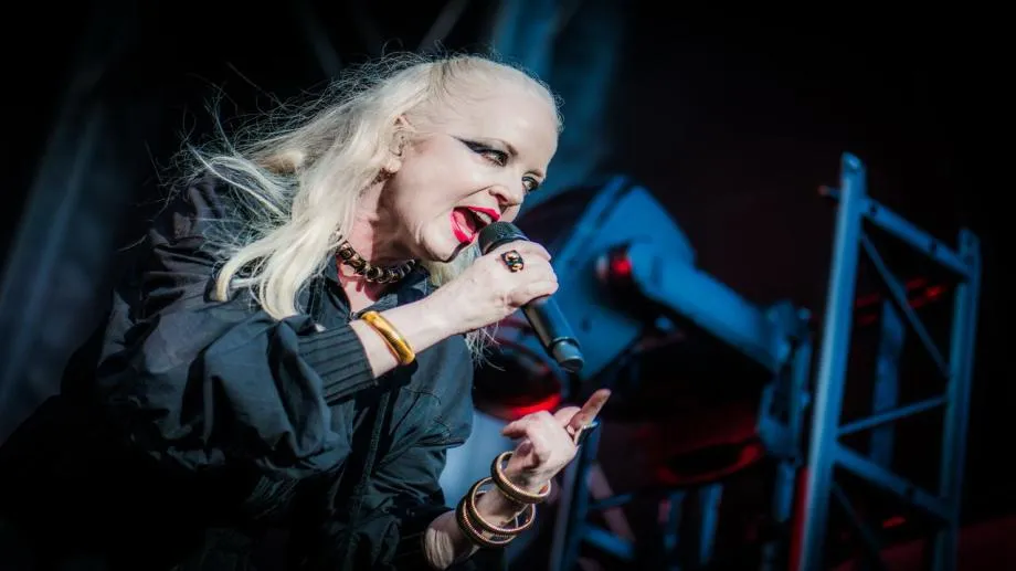 Garbage в София: Неостаряващата любов под звездите