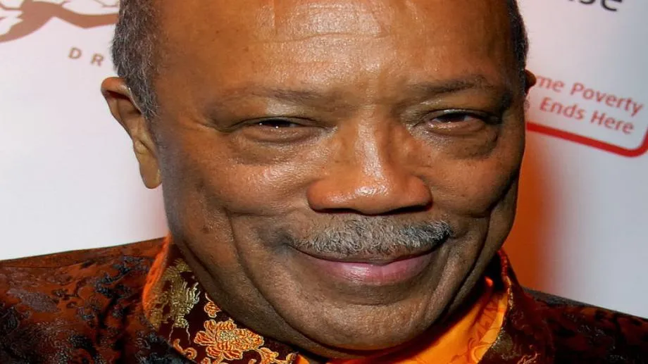 2558